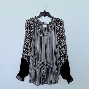 Umgee Gray & Black Mixed Print Long Puff Sleeve Blouse